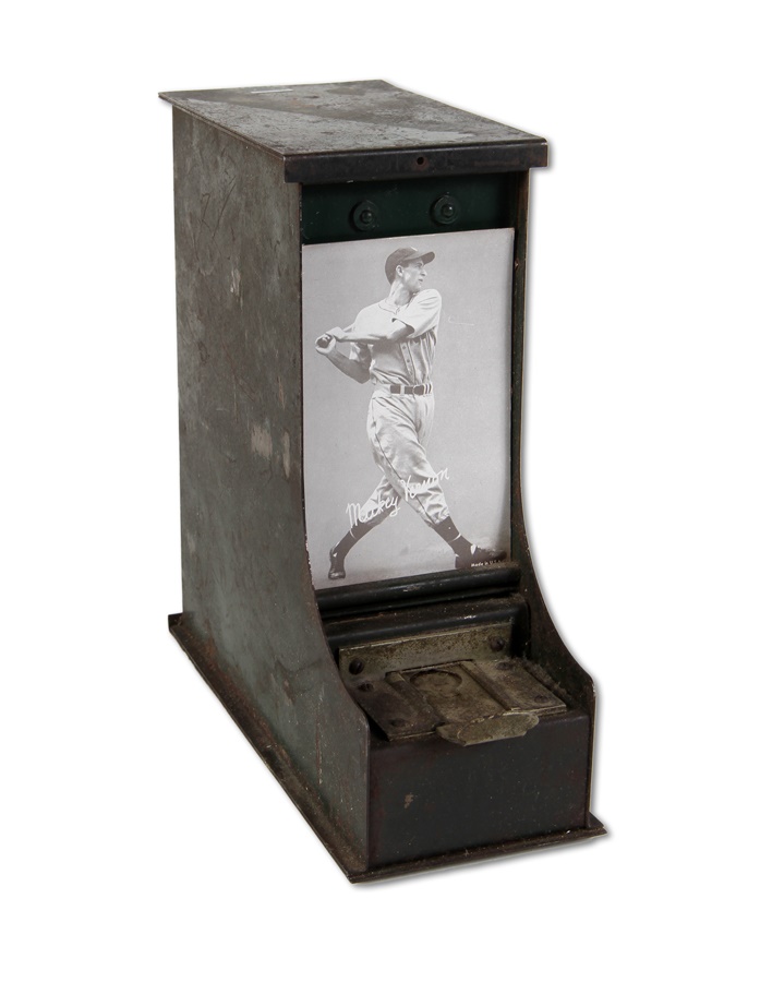 The Cooperstown Collection - 1930s Exhibit Card machine