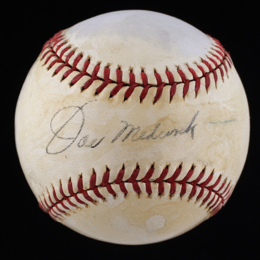 Baseball Autographs - Joe Medwick Signed Baseball