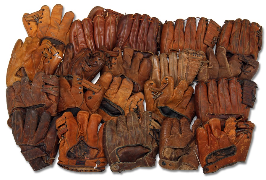 - 1930s -60s Dimaggio Glove Collection (19)