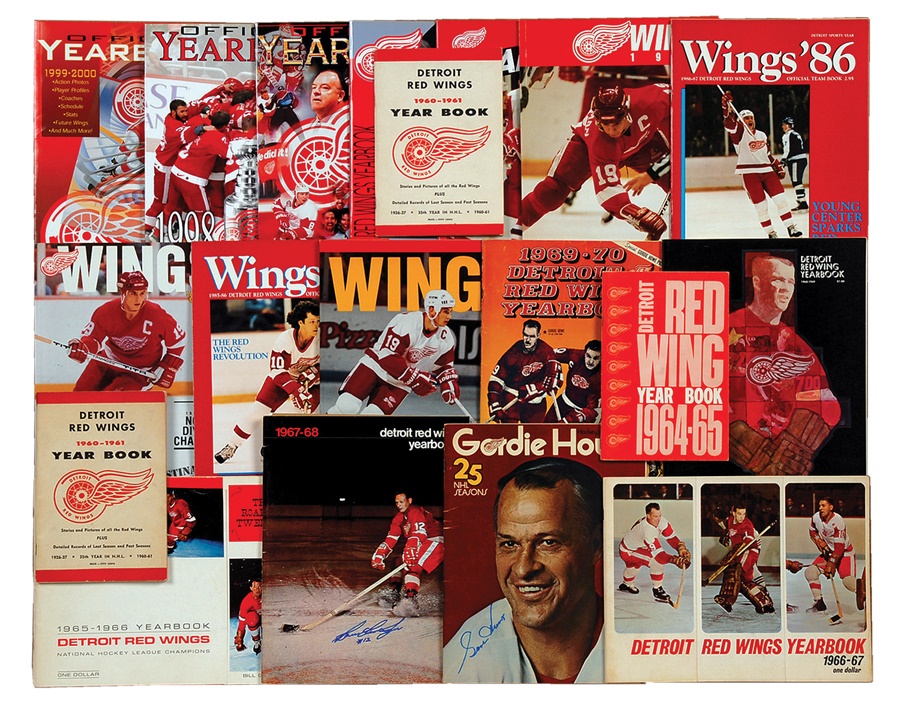 Hockey - Collection of Detroit Red Wings Yearbooks (18)