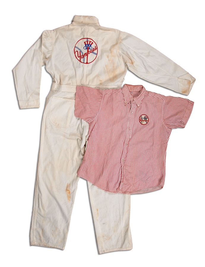 New York Yankees Grounds Crew Jump Suit and Vendor's Shirt