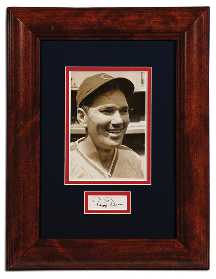 Baseball Autographs - Dizzy Dean Signature with Original Photograph