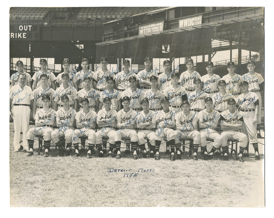Baseball Autographs - 1955 Detroit Tigers Team Signed Photo