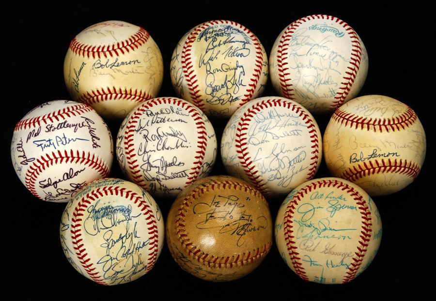 Baseball Autographs - Autograph Ball Collection Primarily Late 1970's Yankees(17)