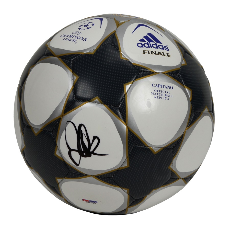 Soccer & All Sports - David Beckham Signed Ball