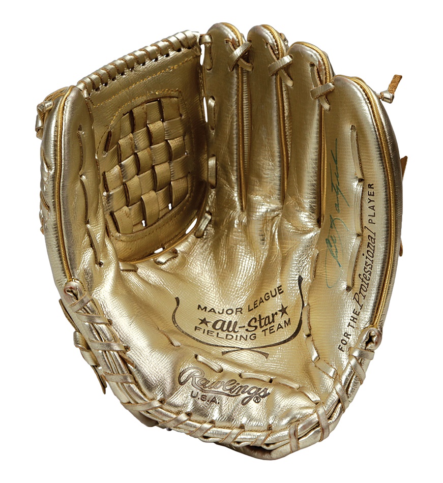 Sports Rings And Awards - Carl Yastrzemski Gold Glove