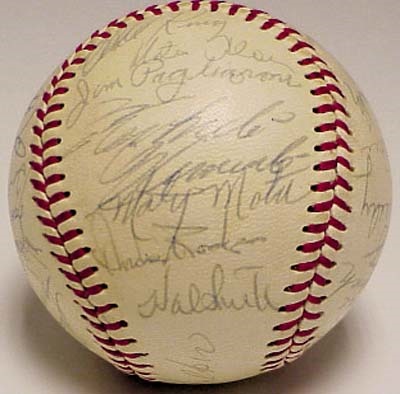Clemente and Pittsburgh Pirates - 1966 Pittsburgh Pirates Team Signed Baseball