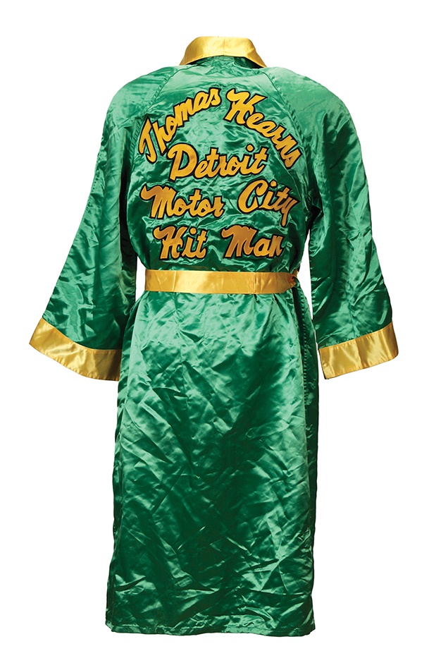 - Tommy Hearns Early Career Fight Robe