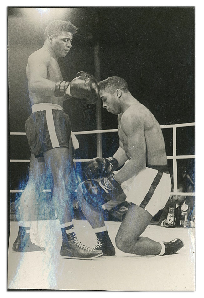 The Floyd Patterson Collection - Floyd Patterson Presentation Photograph Album in Arabic