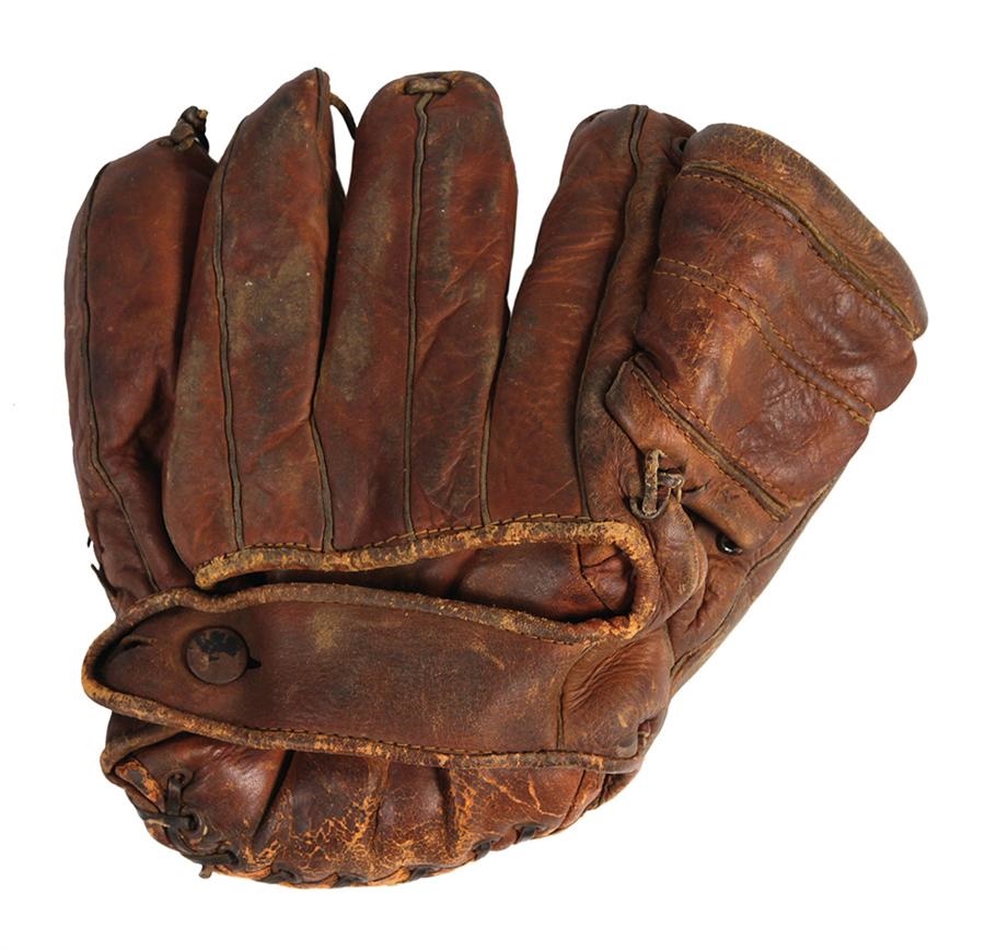 - Dan Bankhead's Game Used Glove