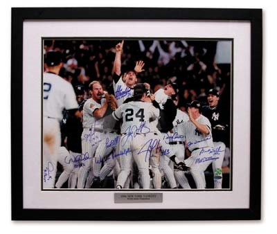 NY Yankees, Giants & Mets - 1996 New York Yankees Team Signed Photograph (22x26" framed)