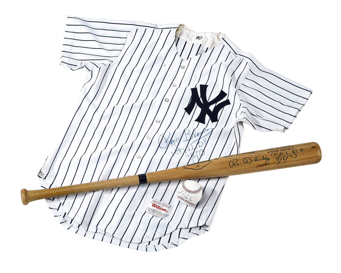 NY Yankees, Giants & Mets - Ron Blomberg Jersey and Bat