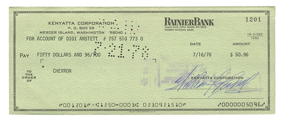 Basketball - Very Rare Bill Russell Signed Bank Check