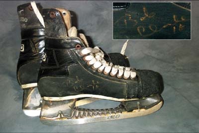 - 1970's Bobby Clarke Game Worn Skates