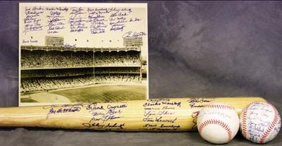 NY Yankees, Giants & Mets - Joe DiMaggio/New York Yankees Signed Collection