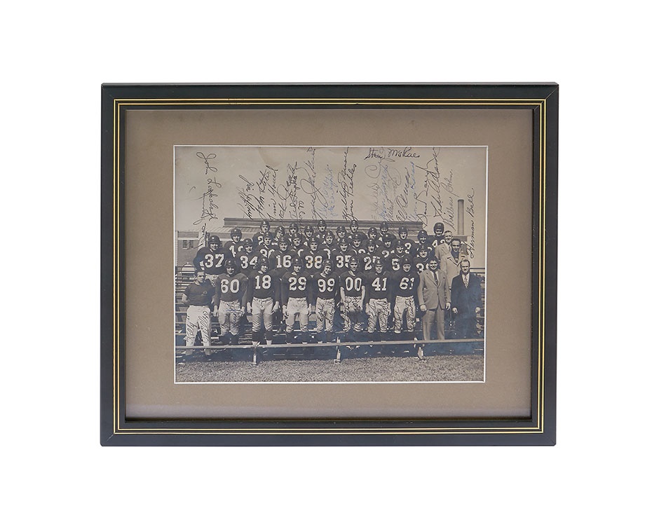 Football - 1946 Washington Redskins Team Signed Photo from Player's Estate