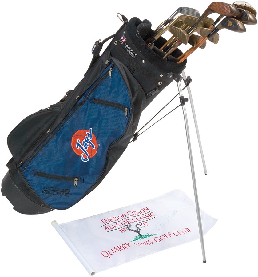 - Bob Gibson's Golf Bag and Clubs