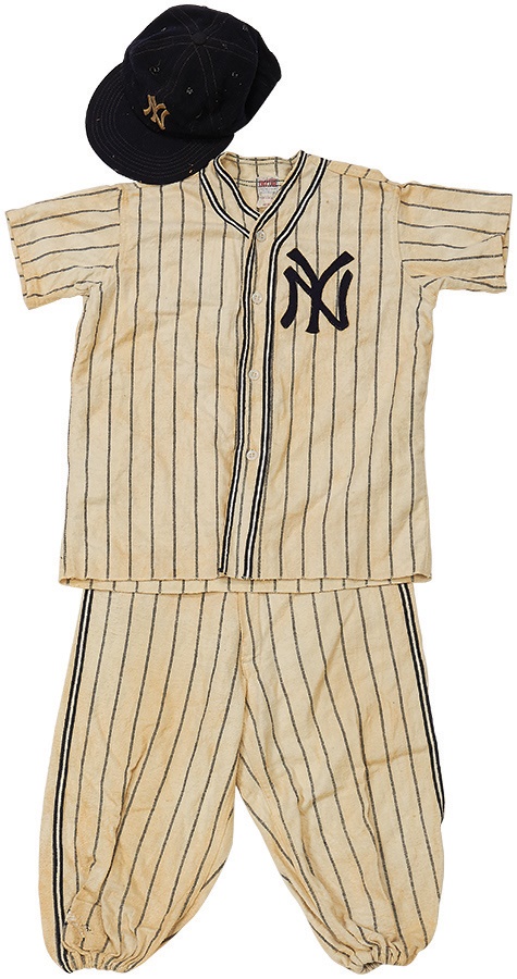 NY Yankees, Giants & Mets - 1940's NY Yankees Flannel Jersey
