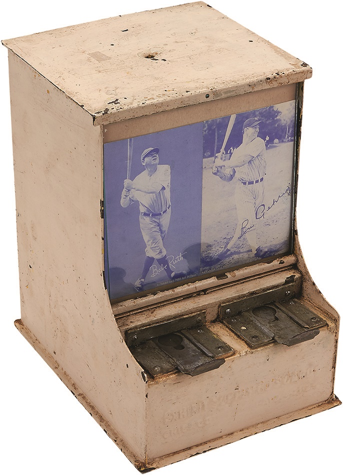 - 1930s Babe Ruth and Lou Gehrig Mutoscope Exhibit Card Machine
