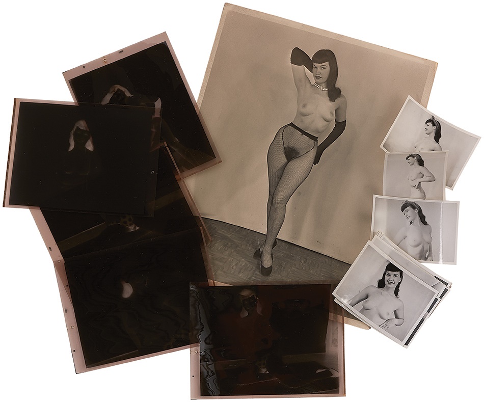- Circa 1951 Bettie Page Unpublished Camera Club Photos & Original Negatives (Possibly by Cass Carr)