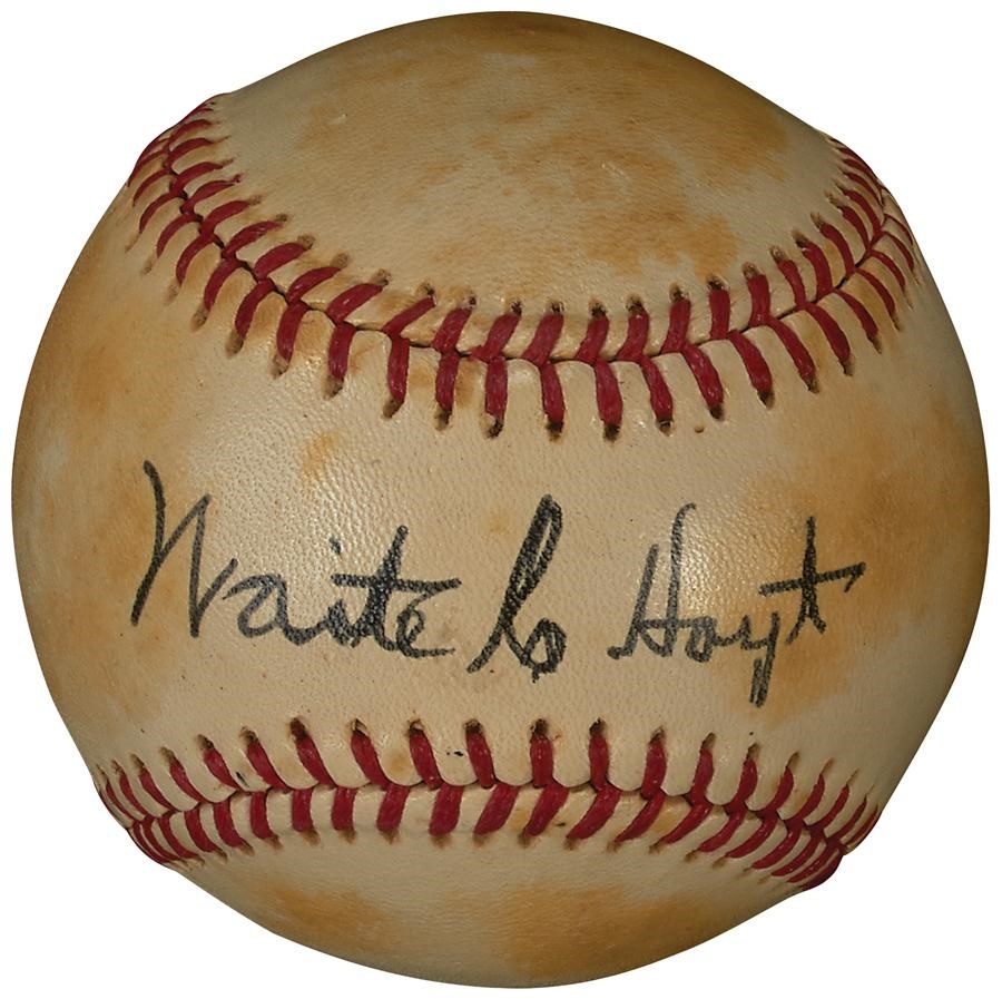 NY Yankees, Giants & Mets - Waite Hoyt Single Signed Baseball