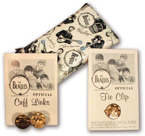 - The Beatles Bag and Jewelry (3)