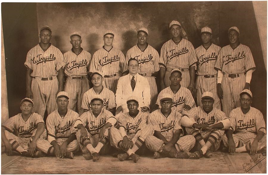 Negro League, Latin, Japanese & International Base - 1937 Ciudad Trujillo Presentation Imperial Cabinet Photograph - The 1927 Yankees of the Negro Leagues