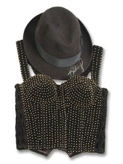 Britney Spears Signed Bustier And Hat  (2)