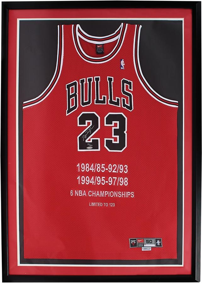 Basketball - Special Michael Jordan Signed Limited Edition Jersey (UDA)