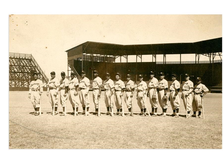 1943 Monterrey Sultanes Real Photo Team Postcard with Roy Campanella