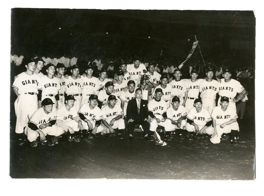 Negro League, Latin, Japanese & International Base - 1955 "Tokyo" Giants Tour of Mexico Team Photo