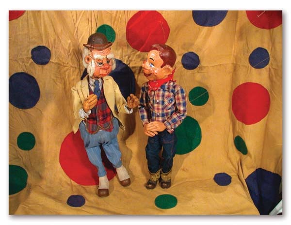 - Original Howdy Doody TV Show Backdrops (4)