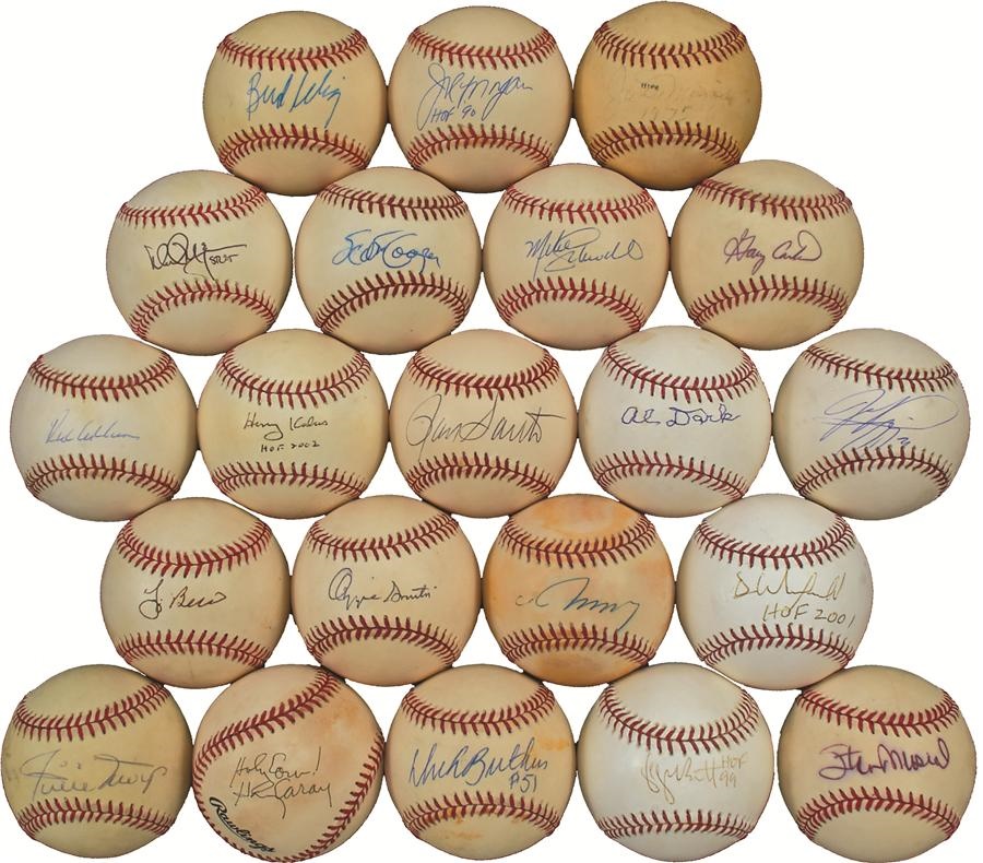 - Huge Collection of Single-Signed Baseballs with Many Hall of Famers (130)