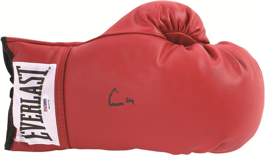 Cassius Clay Signed Everlast Boxing Glove (PSA/DNA)