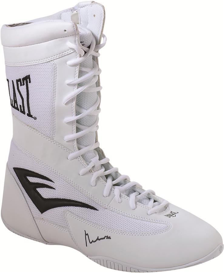 - Muhammad Ali Signed Everlast Boxing Shoe (PSA/DNA)