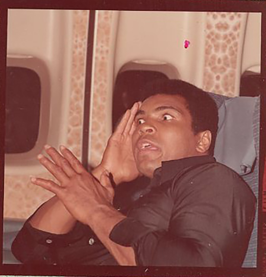 1974 Muhammad Ali in Zaire Full Color Photo Exhibition Type I Displays (16)
