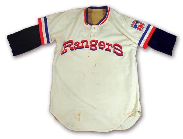 - 1980 Gaylord Perry Game Worn Jersey & Undershirt