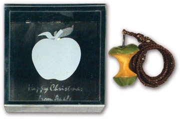 - The Beatles Apple Records Box With Necklace (2)