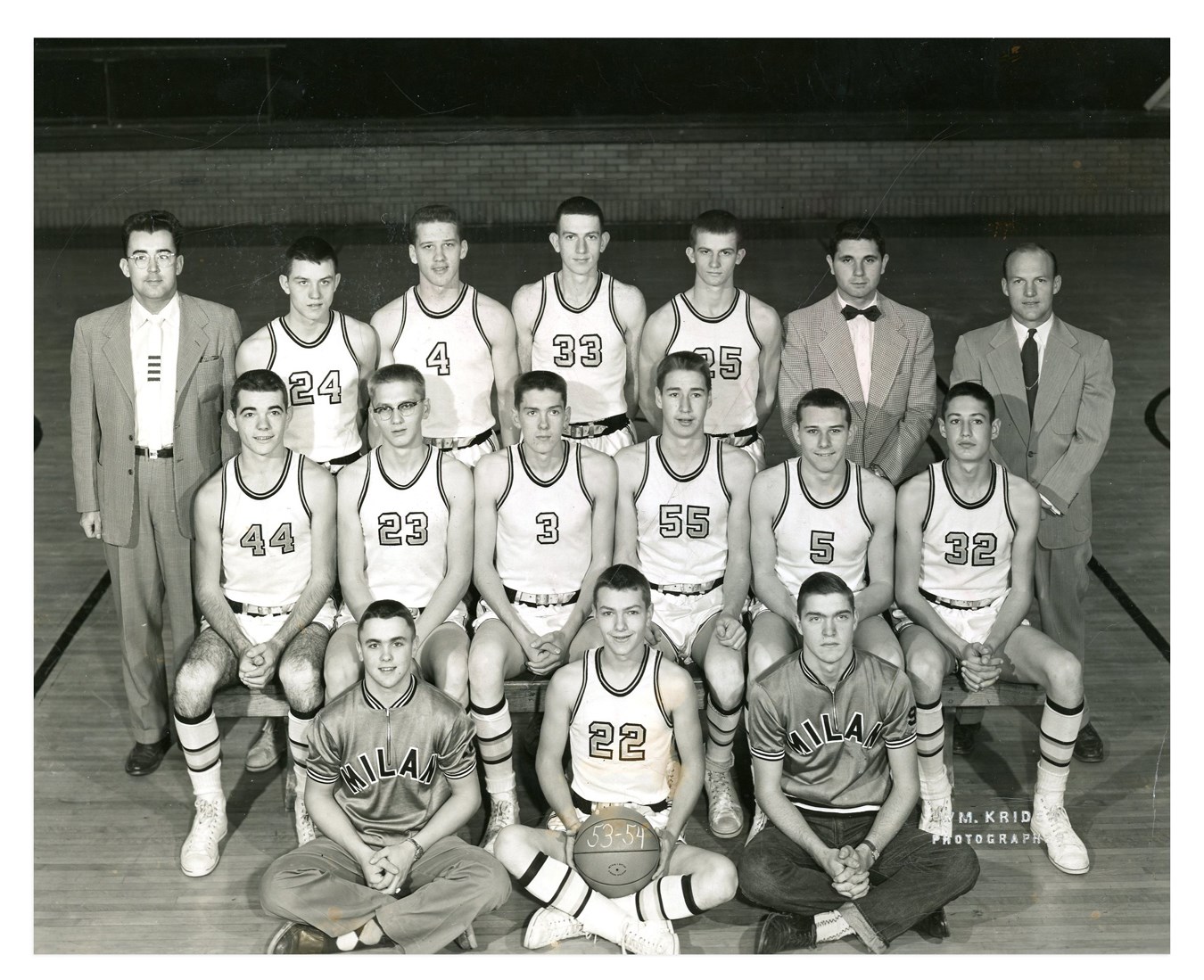Basketball - 1954 Milan Basketball Team Photos and Program (4)