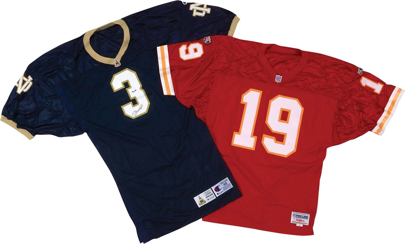 - Joe Montana Signed Jerseys & Photo (UDA)