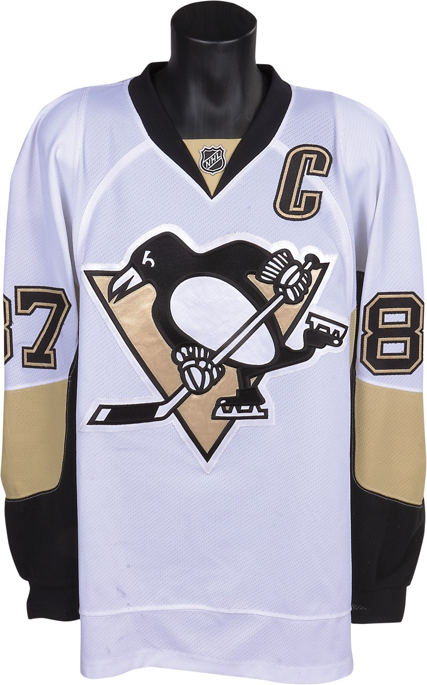 - 2015-16 Sidney Crosby Game Worn Pittsburgh Penguins Jersey - Photo-Matched & Worn in 17 Games (Penguins LOA & Jersey Trak)
