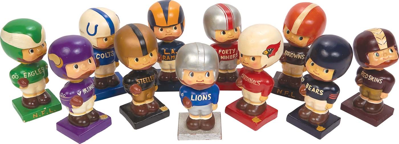 Football - 1960s NFL Bobbing Heads Collection (11) from NFLer Lary Kuharich