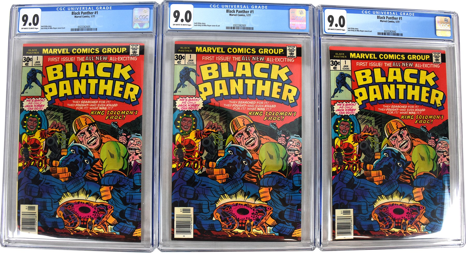 Comics - Three Issues of Black Panther #1 - All Are CGC 9.0