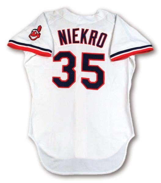 Uniforms - 1986 Phil Niekro Game Worn Jersey