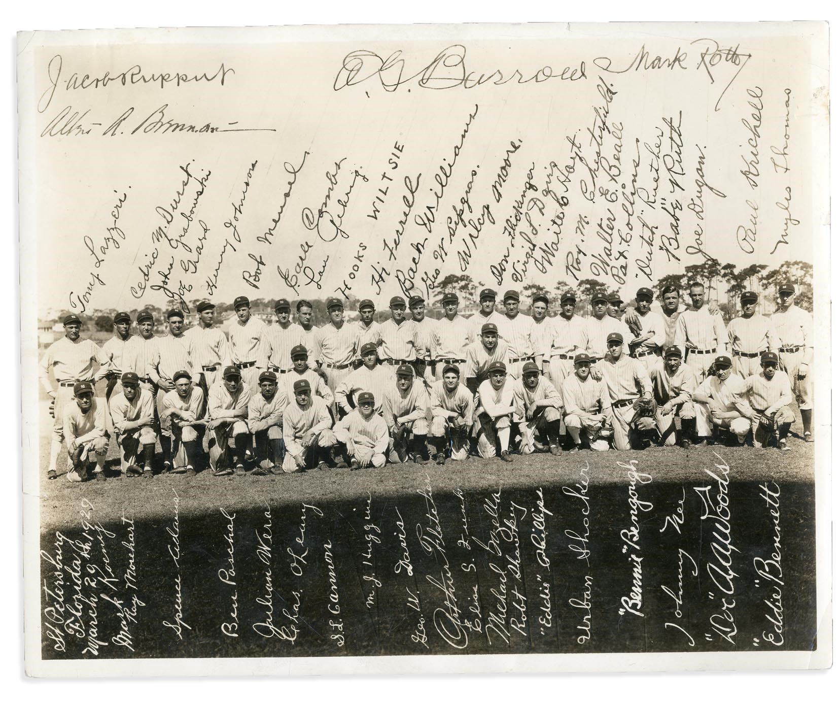 NY Yankees, Giants & Mets - 1927 New York Yankees Photograph with Facsimilie Signatures
