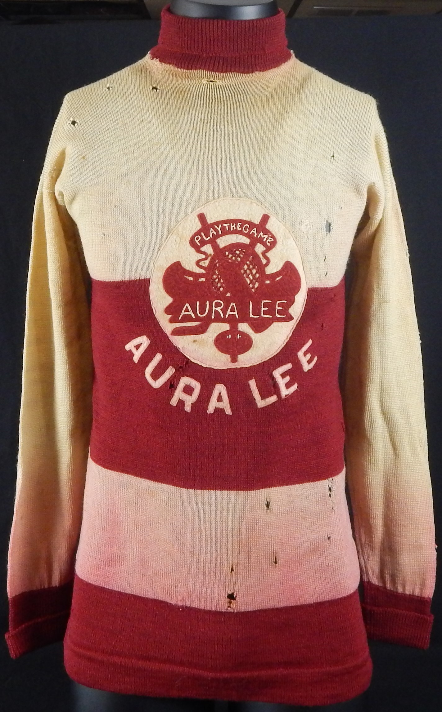 - 1910s Hockey Sweater with Hockey Crest