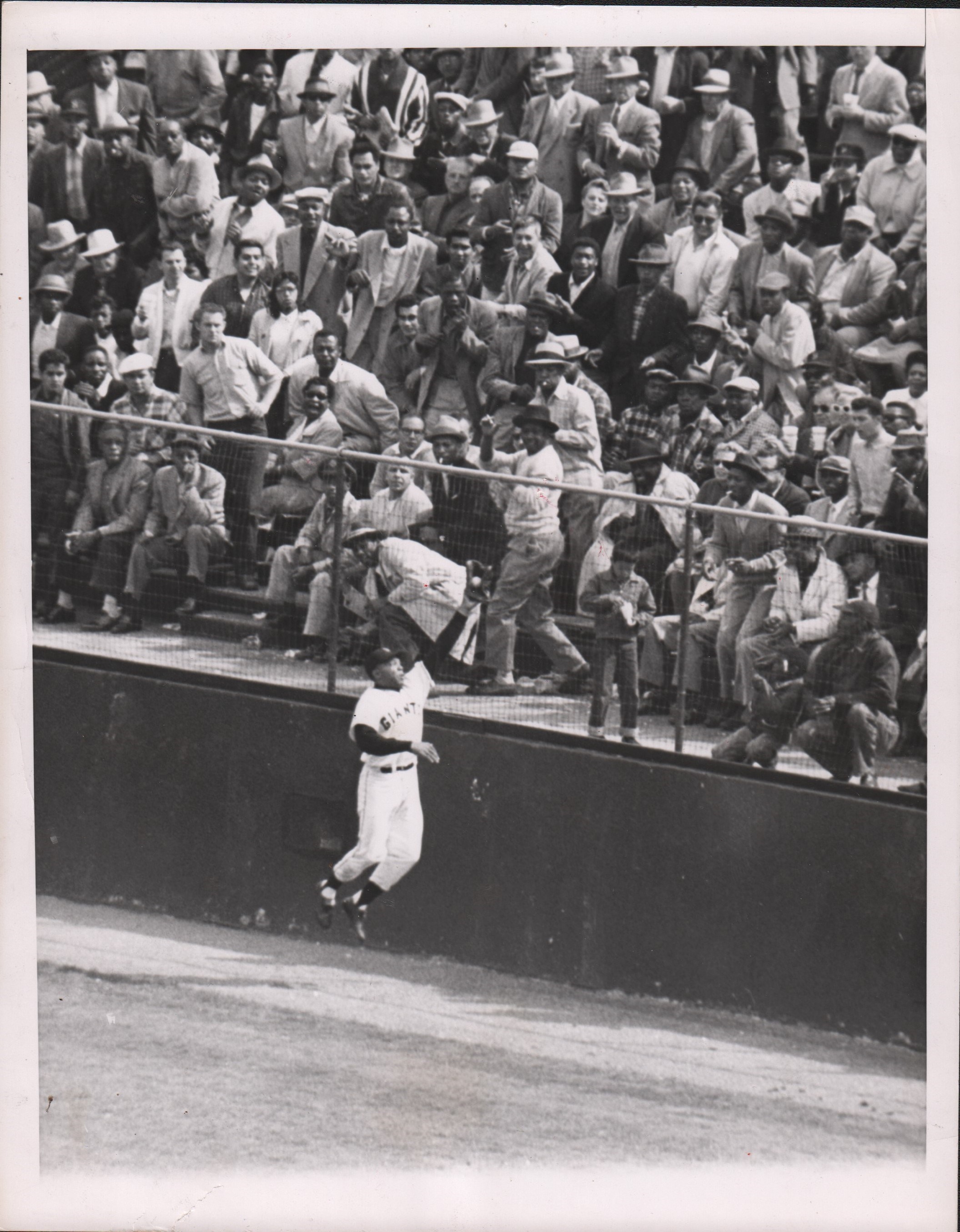 - 1950s Willie Mays "Not The Catch" Type I Photo