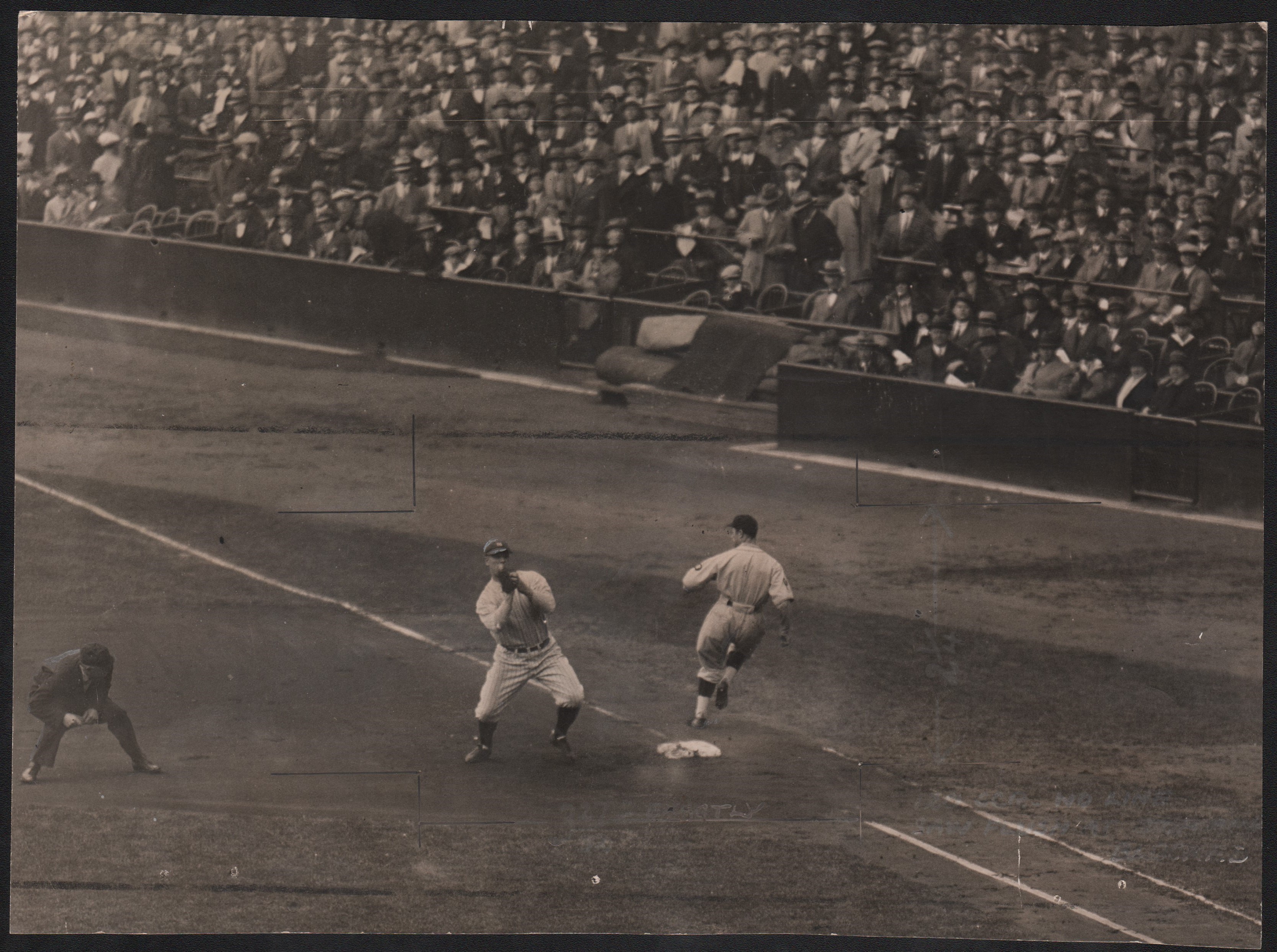 - 1927 Lou Gehrig World Series Game 4 Type I Photo