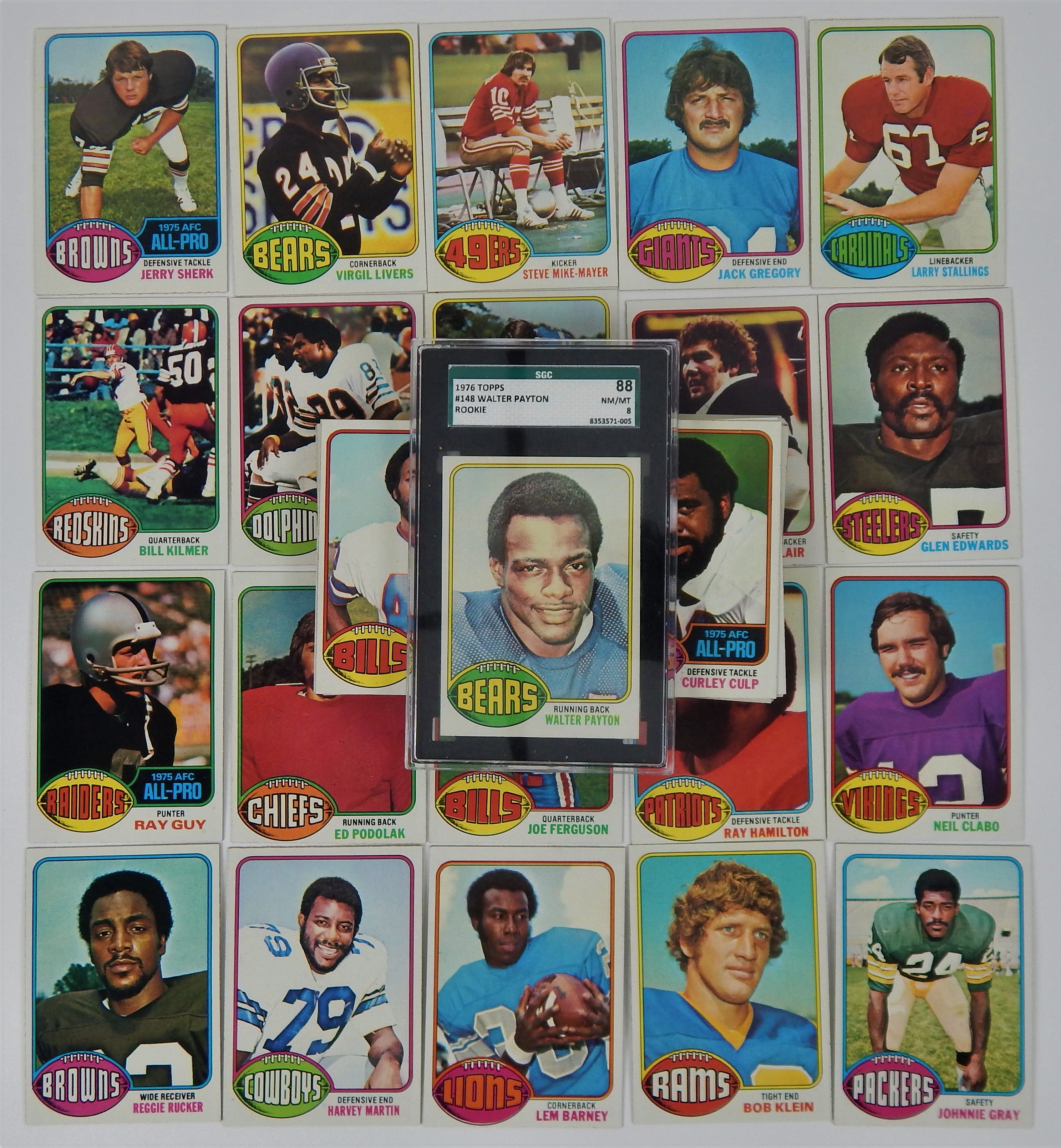 1976 Topps Football Complete Set (528) with Walter Payton RC SGC 88