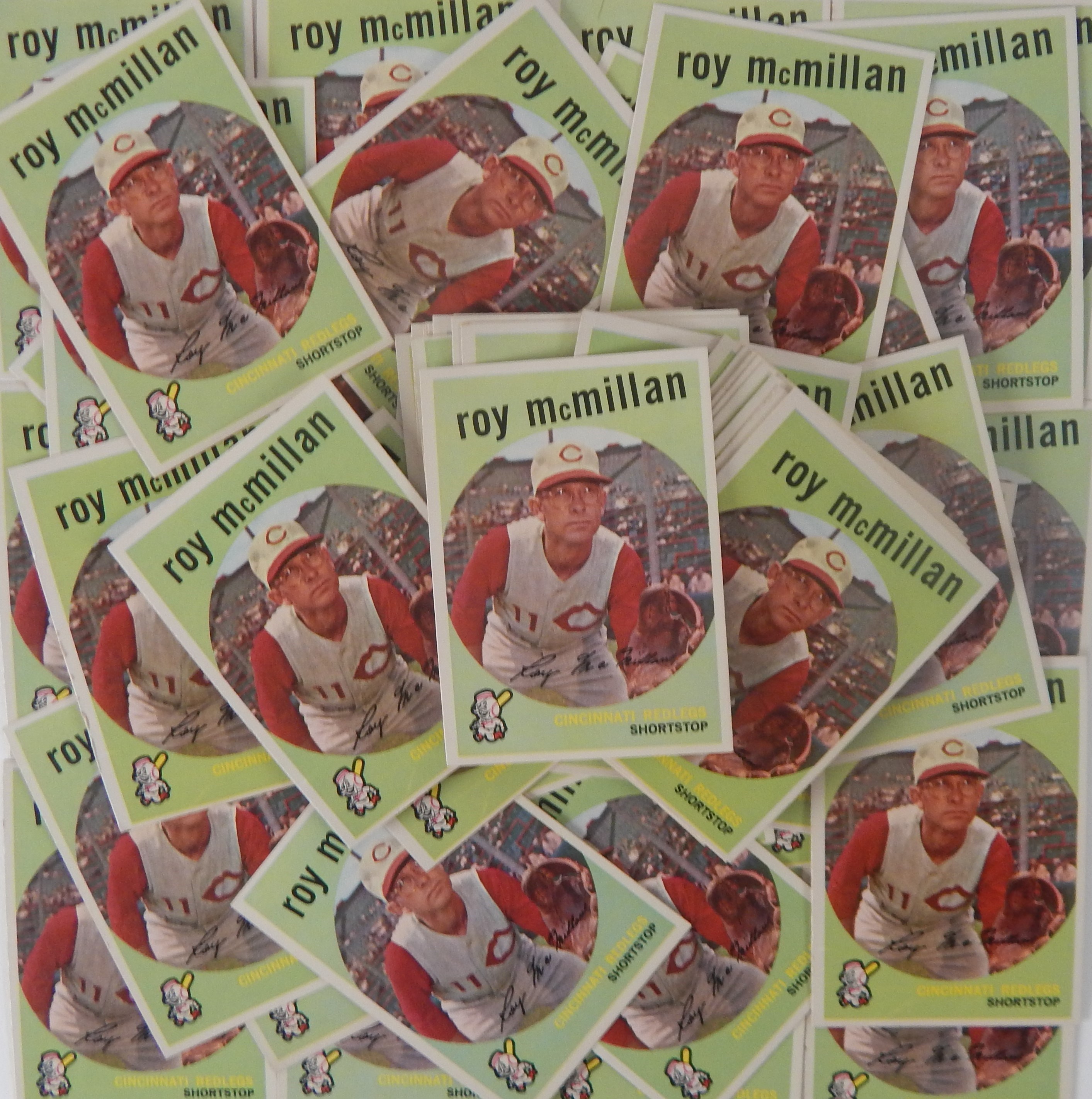 - 1959 Topps # 405 Roy McMillan Lot of 60